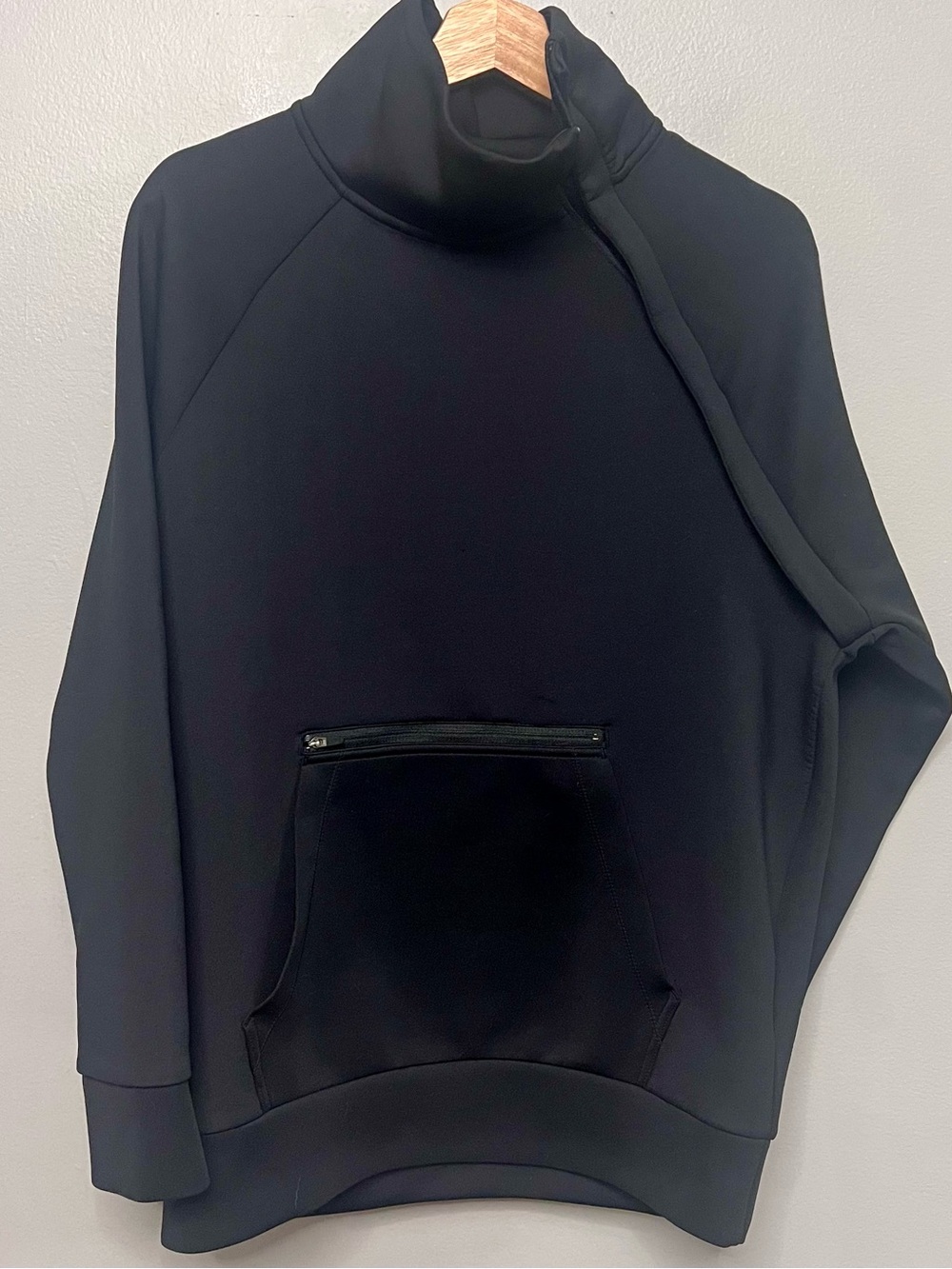 Nike Sportswear Women’s Modern Funnel Neck Pullover Dri Fit Small Gorpcore